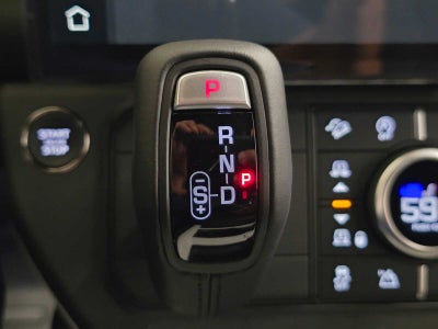 2026 Land Rover Defender X-Dynamic SE 130 P400