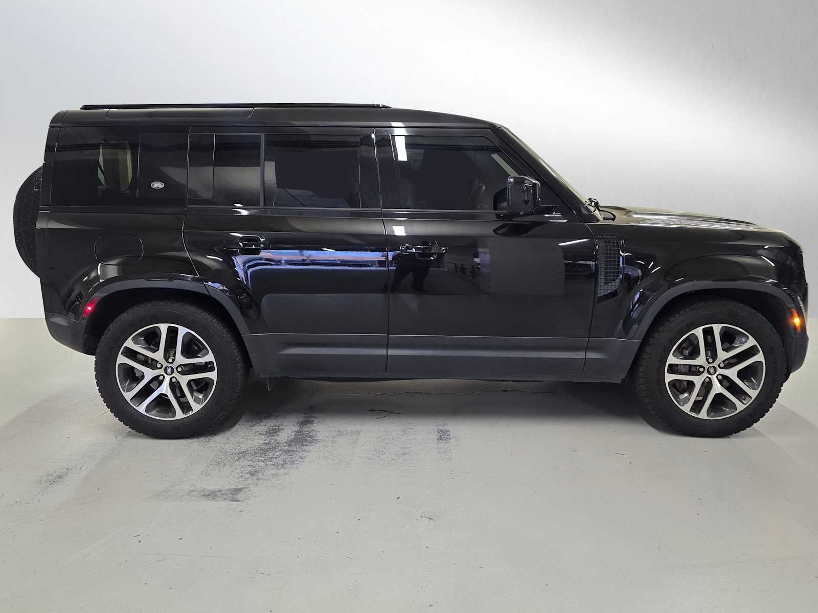 2020 Land Rover Defender HSE 110 AWD