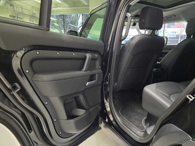 2025 Land Rover Defender S 110 P300