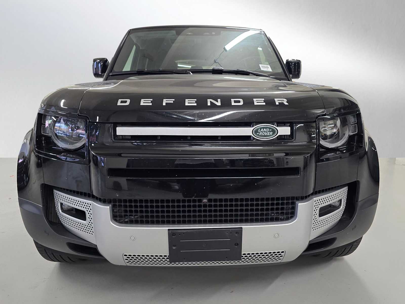 2025 Land Rover Defender S 110 P300