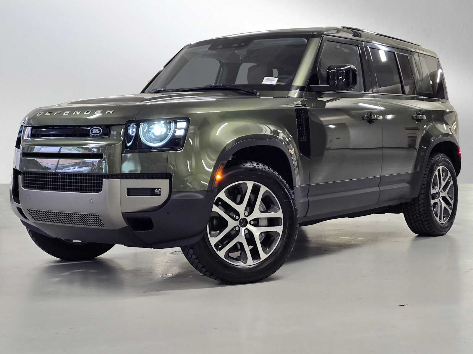 2026 Land Rover Defender S 110 P300