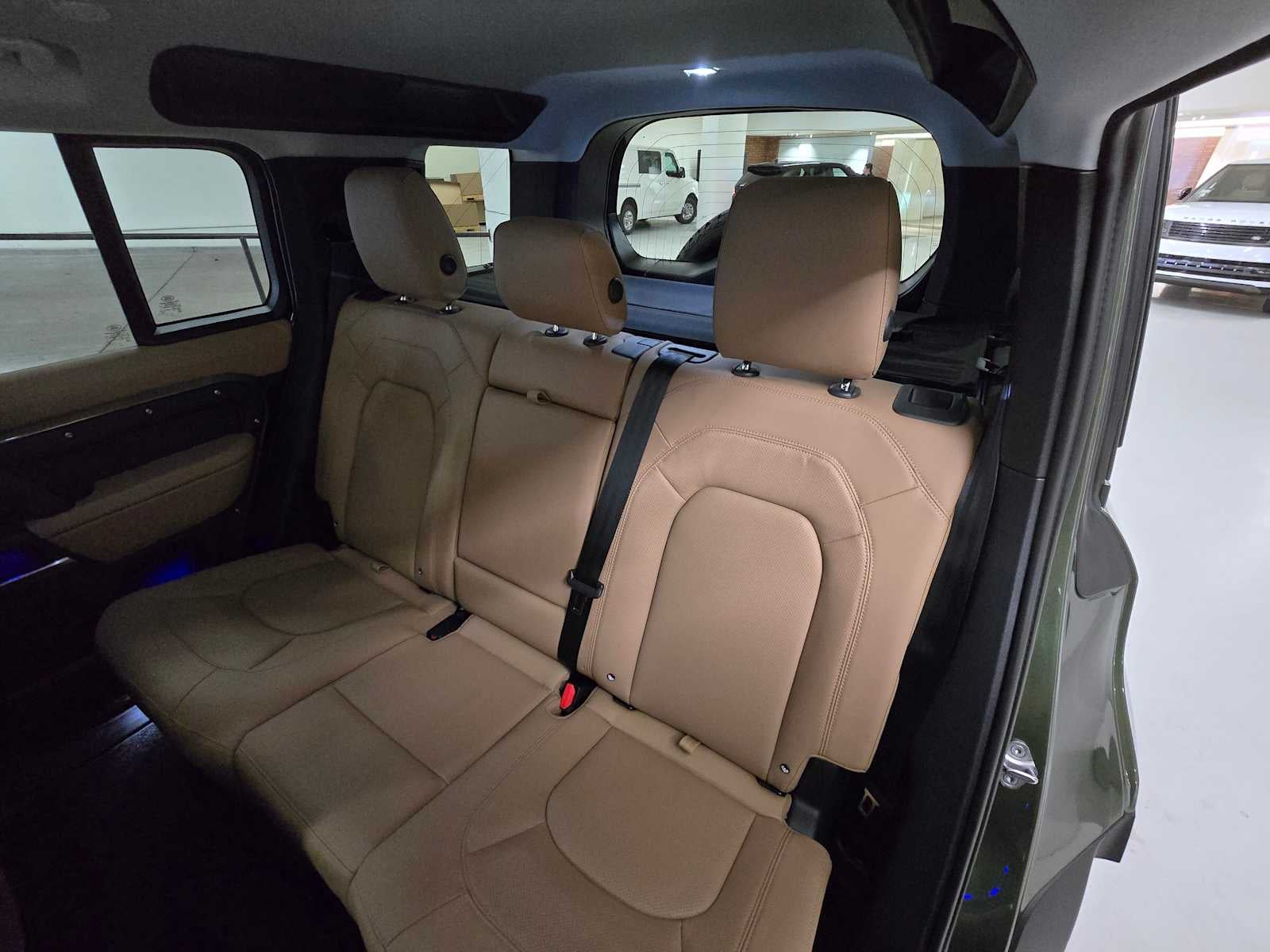 2026 Land Rover Defender S 110 P300