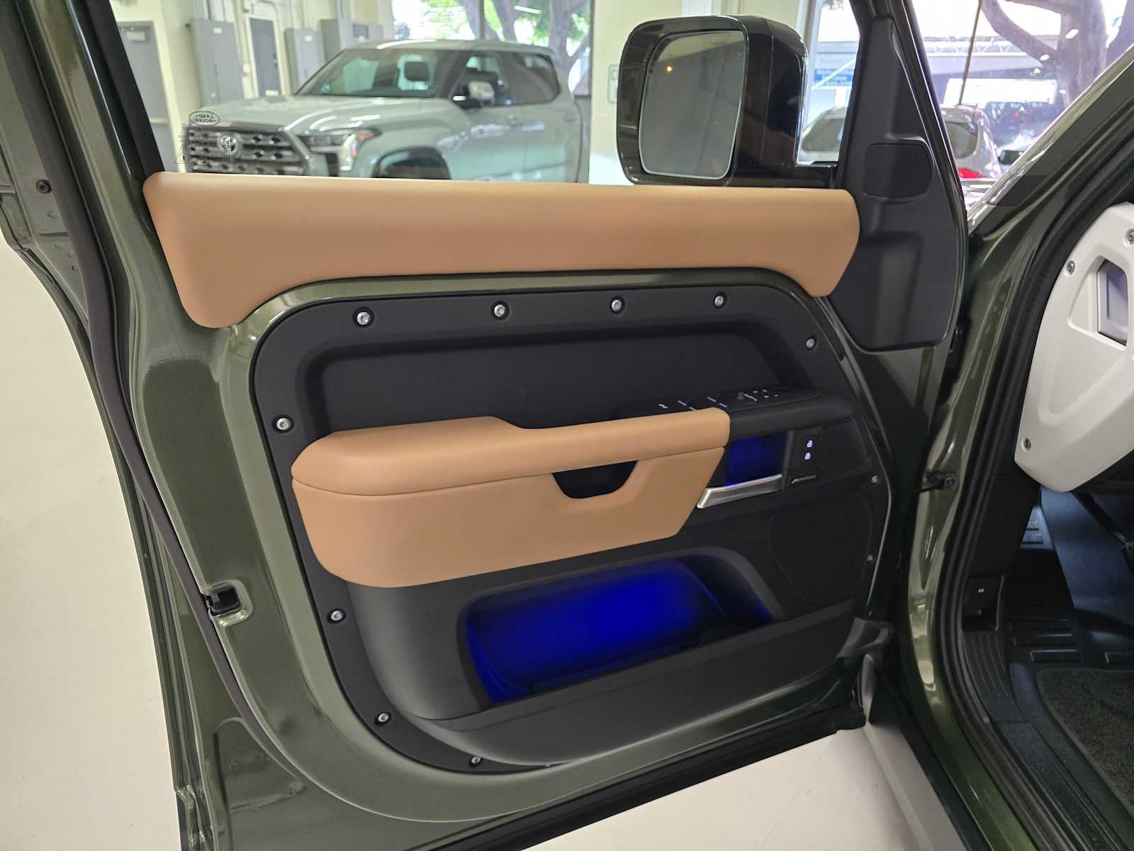 2026 Land Rover Defender S 110 P300