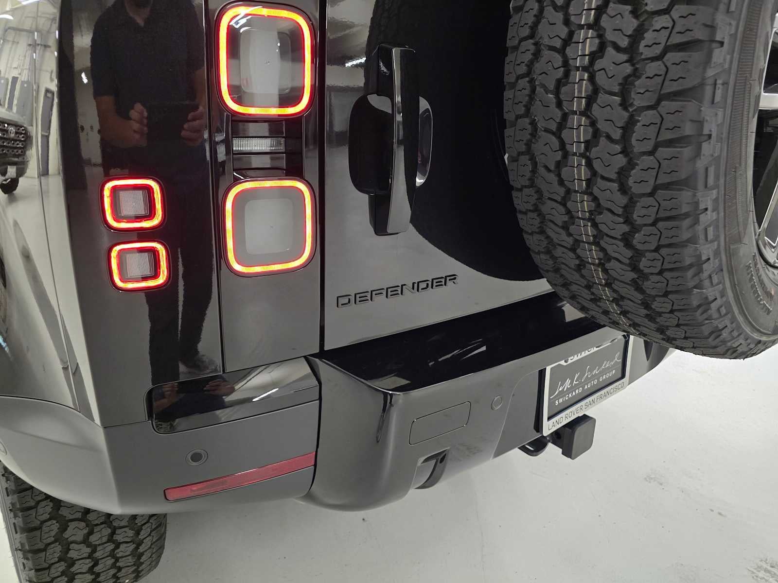 2026 Land Rover Defender S 110 P300