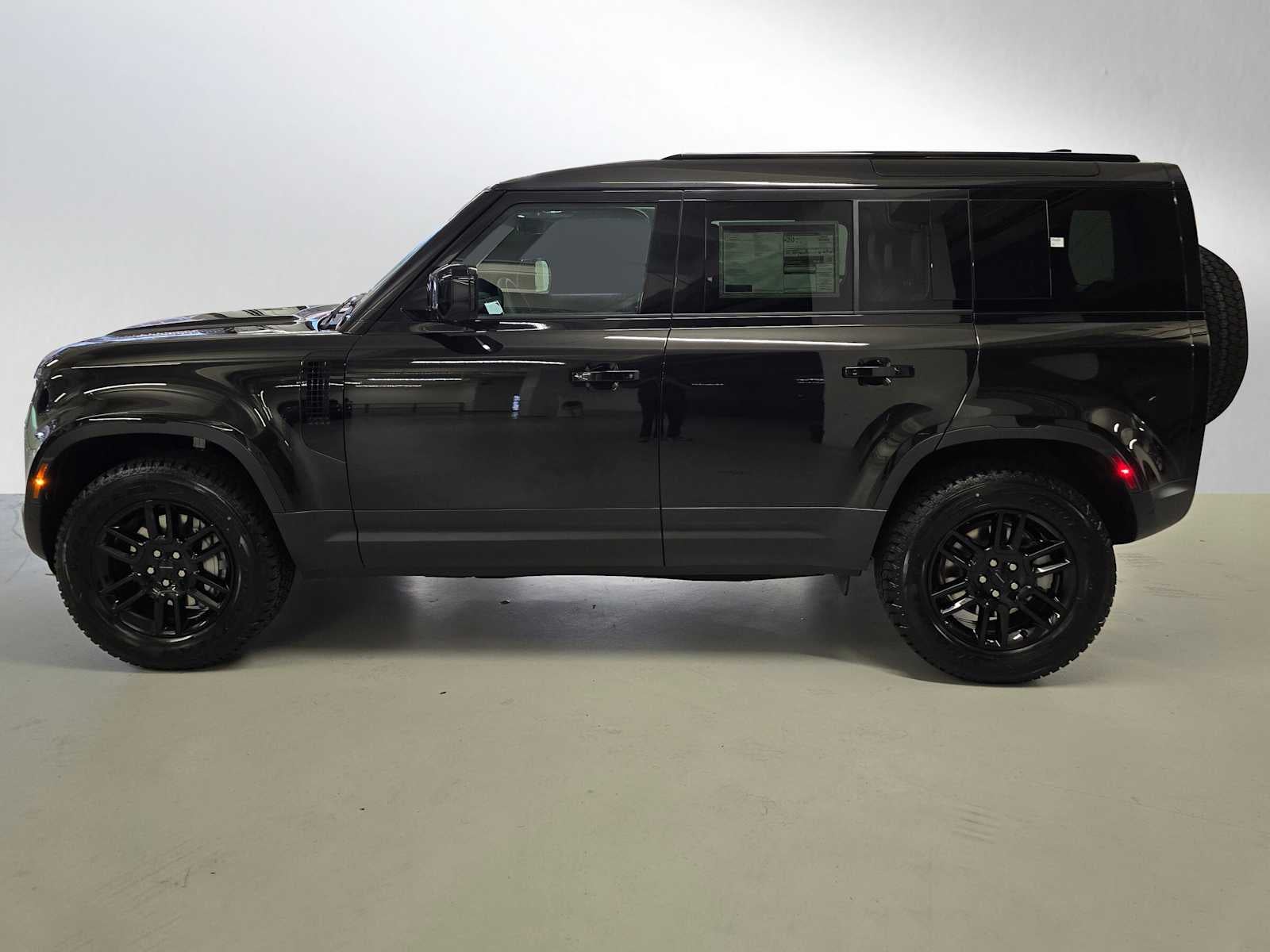 2026 Land Rover Defender S 110 P300