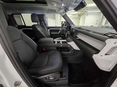 2025 Land Rover Defender S 130 P400