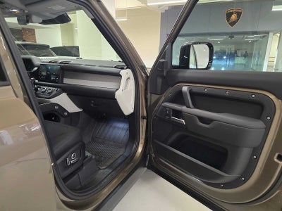 2025 Land Rover Defender S 130 P400