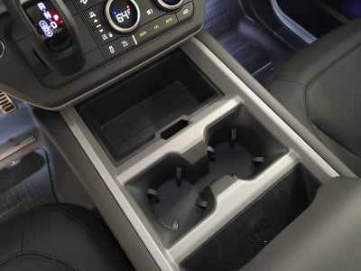 2026 Land Rover Defender V8 90 P525
