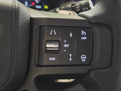 2026 Land Rover Defender V8 90 P525