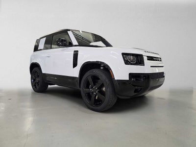 2026 Land Rover Defender V8 90 P525