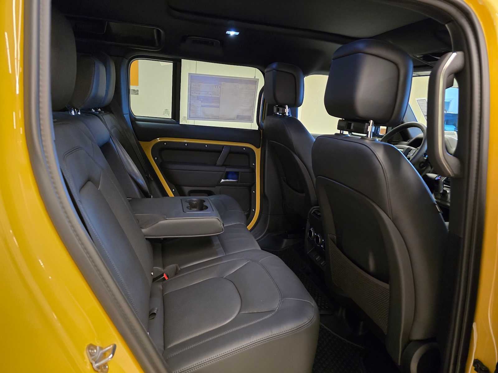 2026 Land Rover Defender Trophy Edition Deep Sandglow 110 P400