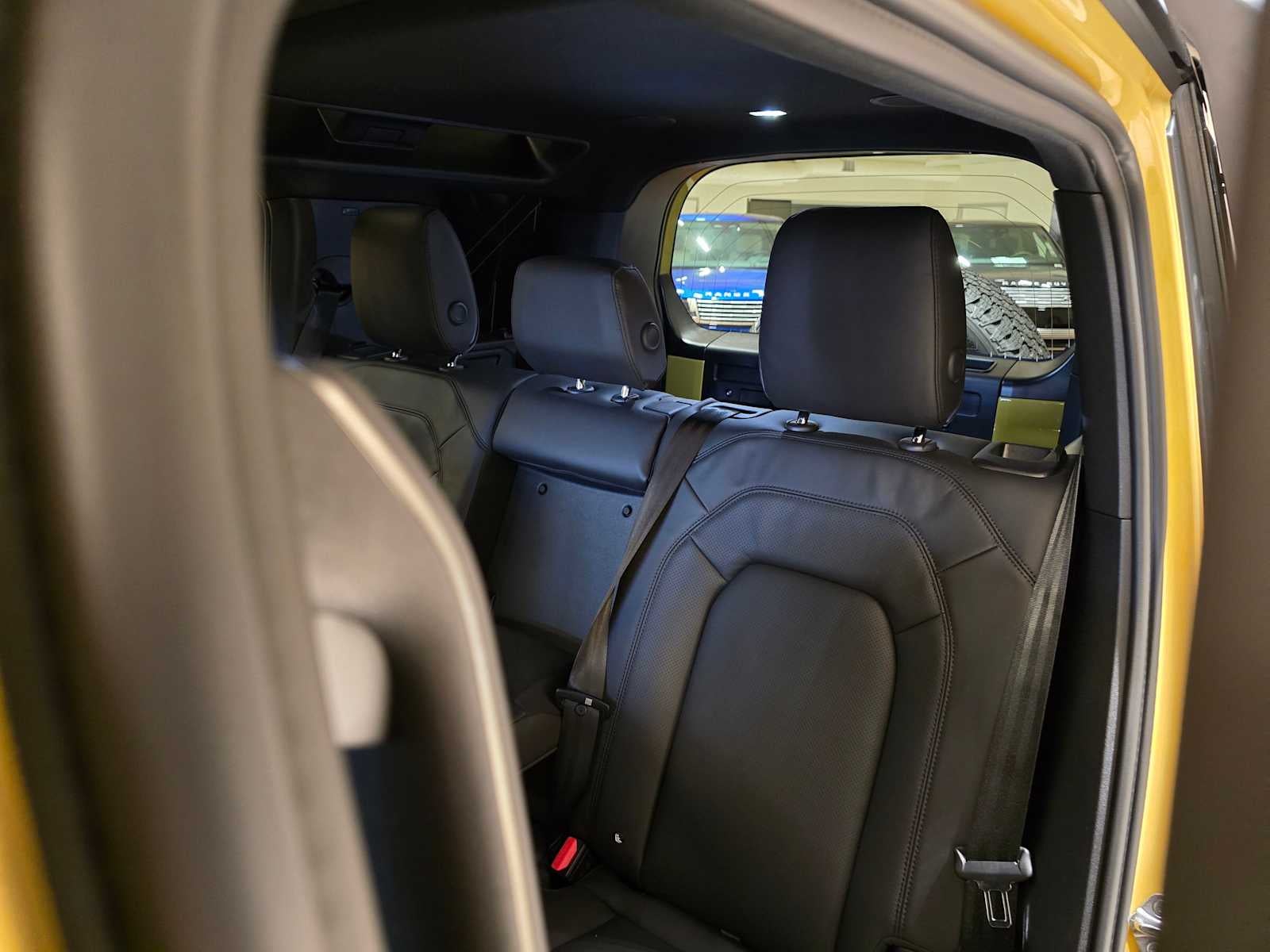 2026 Land Rover Defender Trophy Edition Deep Sandglow 110 P400