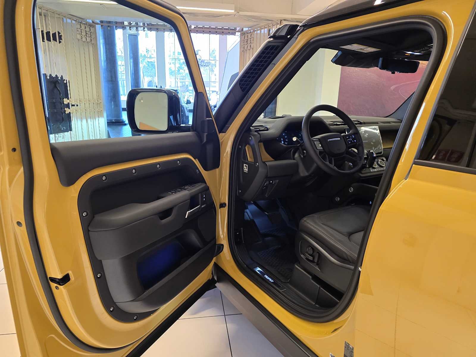 2026 Land Rover Defender Trophy Edition Deep Sandglow 110 P400