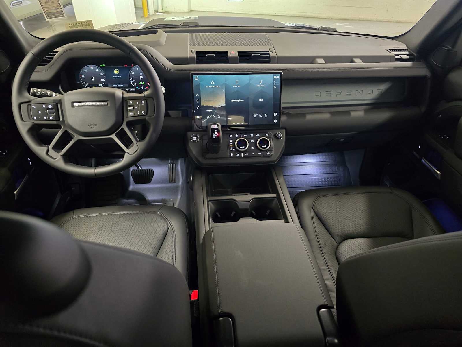 2026 Land Rover Defender Trophy Edition Keswick 110 P400
