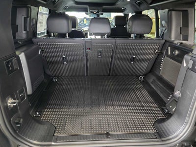 2026 Land Rover Defender V8 110 P525