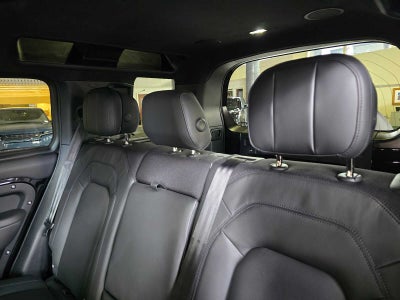 2026 Land Rover Defender V8 110 P525
