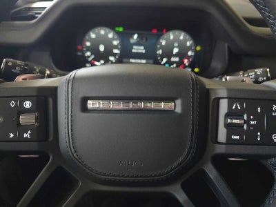 2026 Land Rover Defender V8 110 P525
