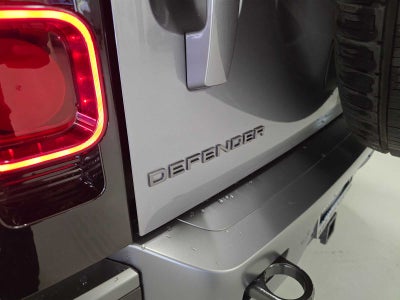 2024 Land Rover Defender Outbound 130 P400