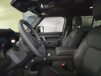 2024 Land Rover Defender Outbound 130 P400