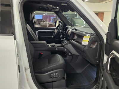 2026 Land Rover Defender V8 130 P500