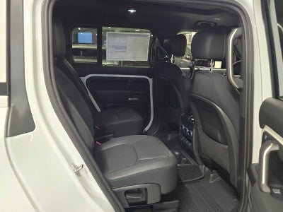 2026 Land Rover Defender V8 130 P500