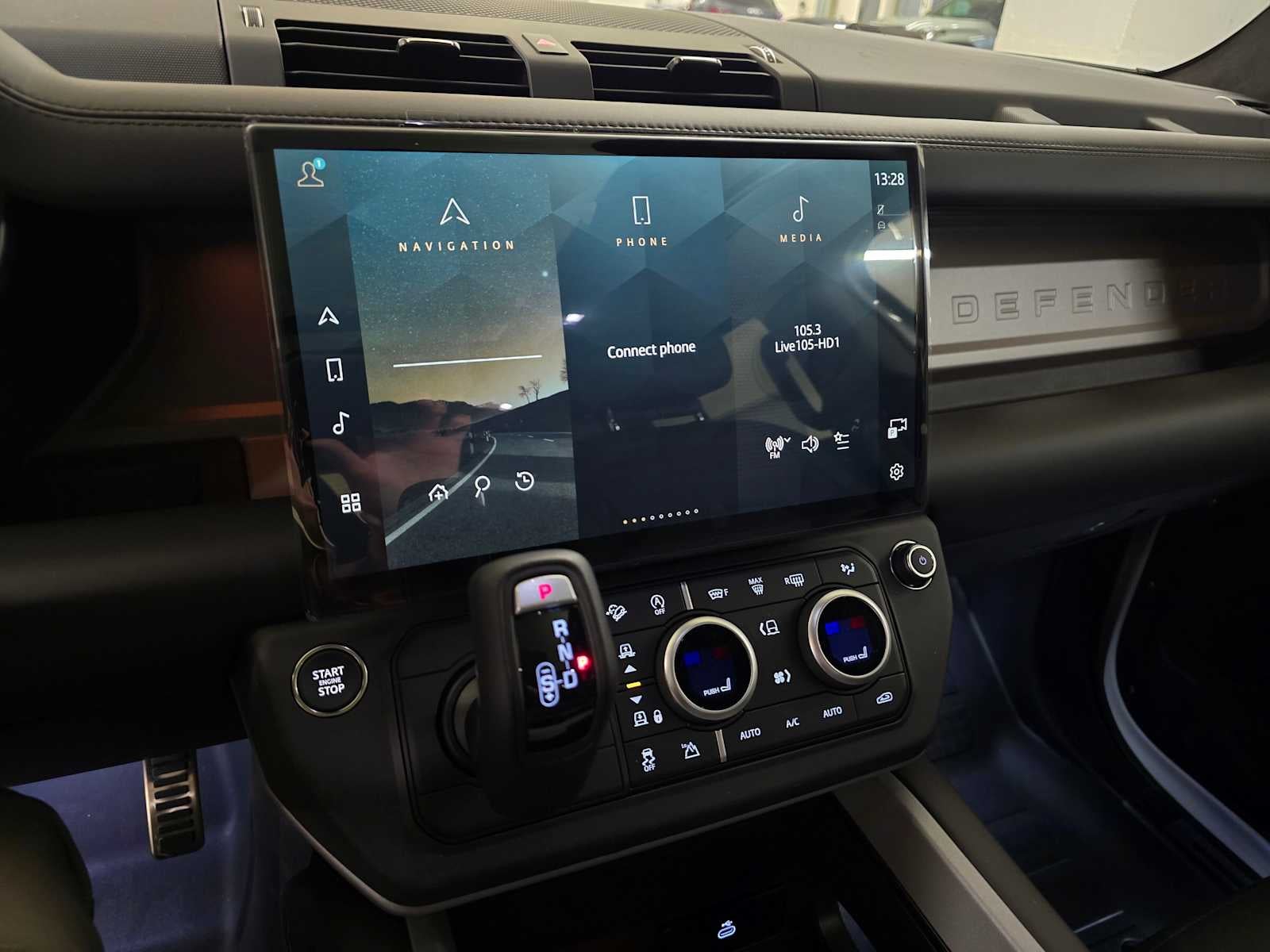 2026 Land Rover Defender V8 130 P500