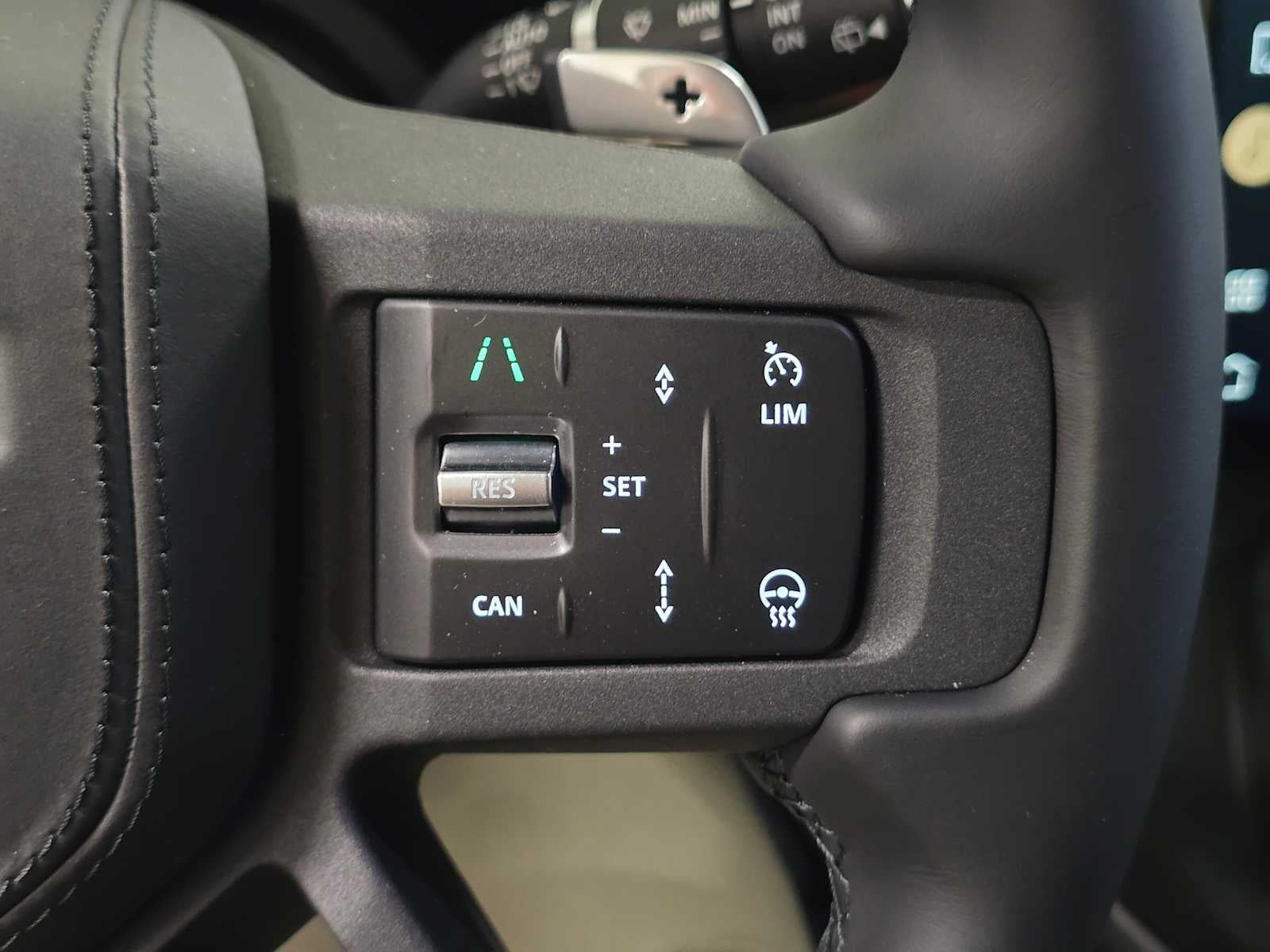 2026 Land Rover Defender V8 130 P500