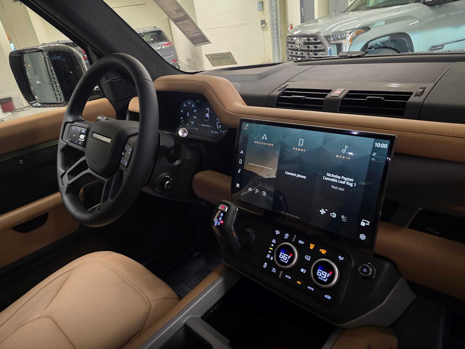 2026 Land Rover Defender X 110 P400