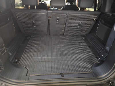 2026 Land Rover Defender X 110 P400