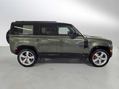 2026 Land Rover Defender X 110 P400