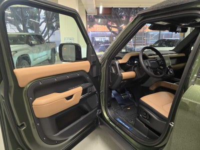 2026 Land Rover Defender X 110 P400