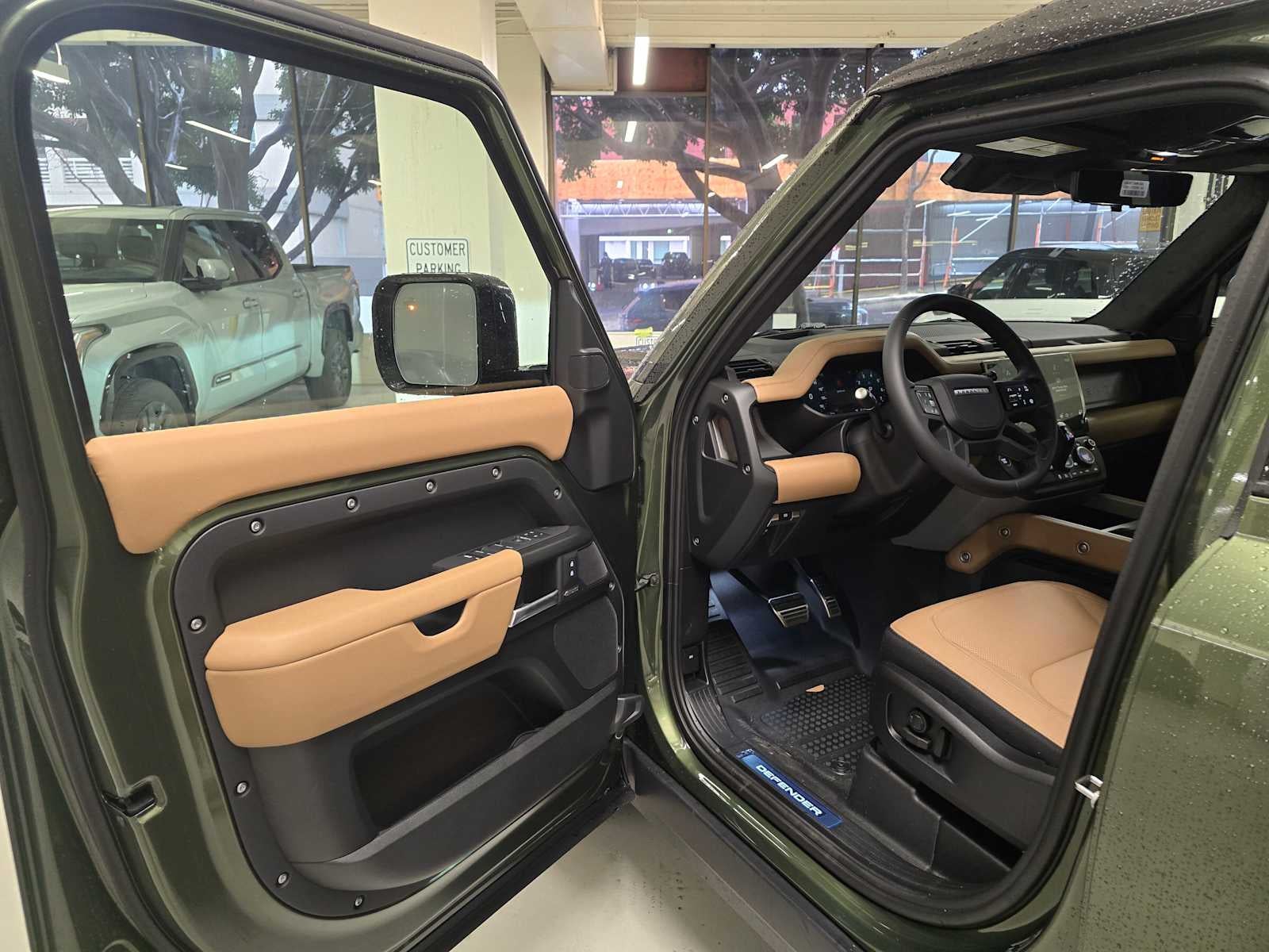 2026 Land Rover Defender X 110 P400