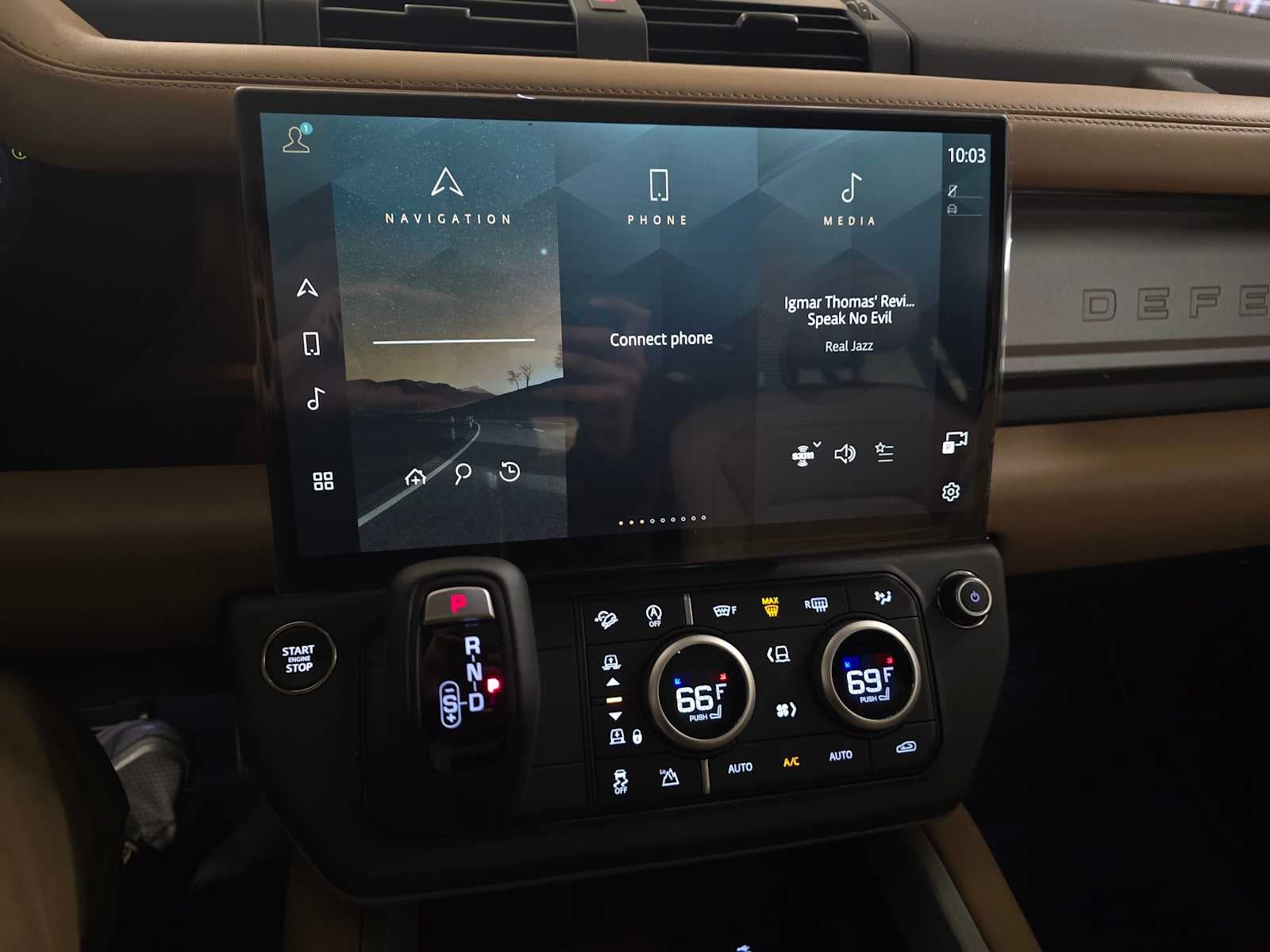 2026 Land Rover Defender X 110 P400