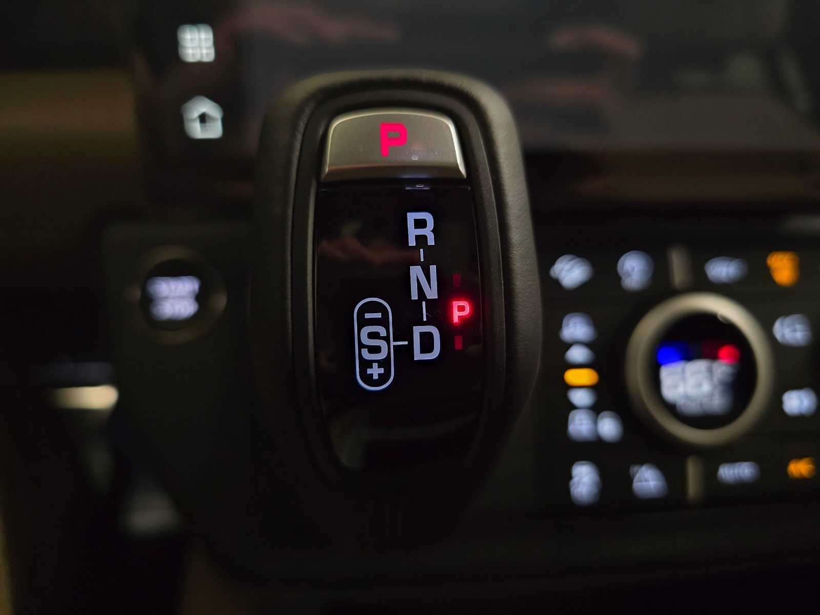 2026 Land Rover Defender X 110 P400