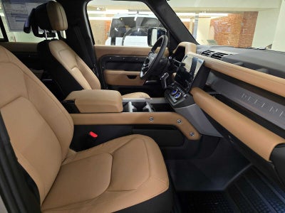 2026 Land Rover Defender X 110 P400