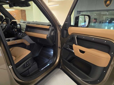 2026 Land Rover Defender X 110 P400