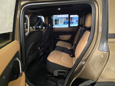 2026 Land Rover Defender X 110 P400