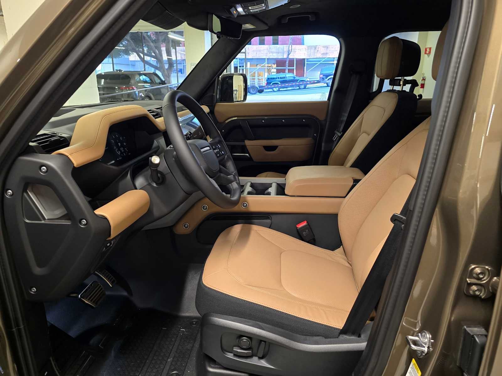 2026 Land Rover Defender X 110 P400