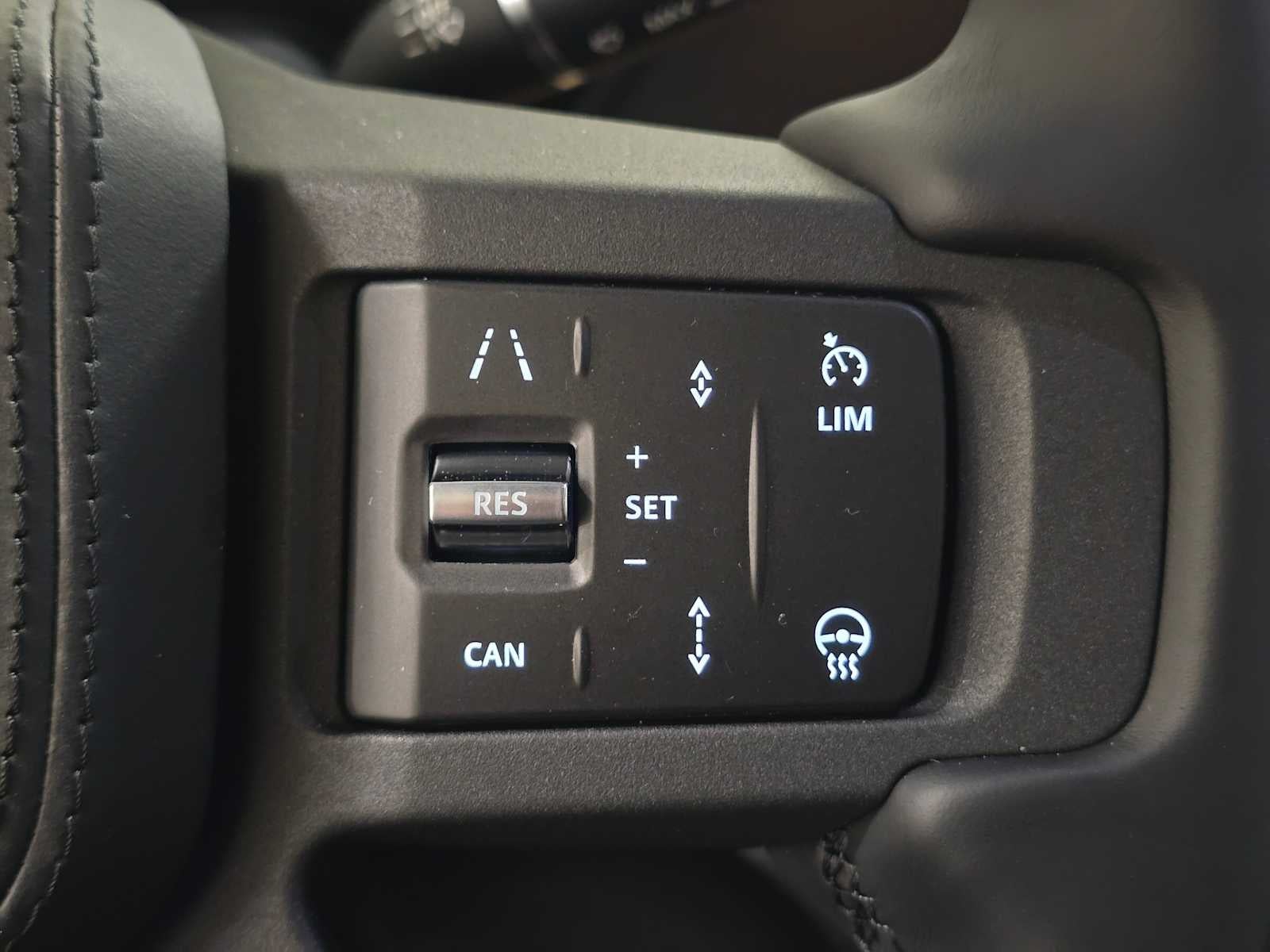 2026 Land Rover Defender X 110 P400