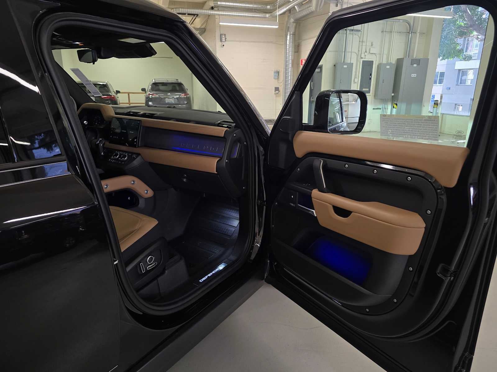 2025 Land Rover Defender X 130 P400