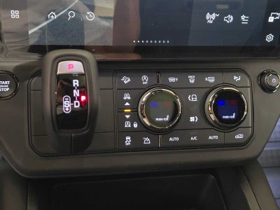 2026 Land Rover Defender OCTA 110 P635