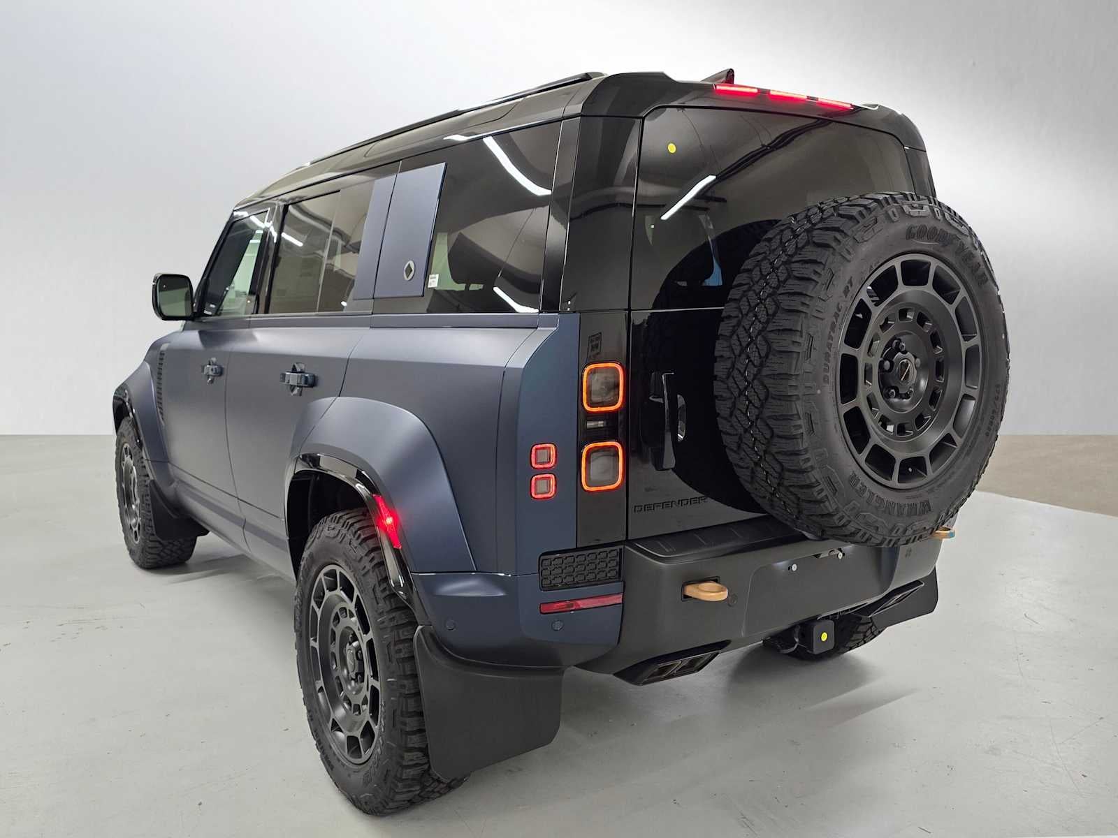 2026 Land Rover Defender OCTA 110 P635