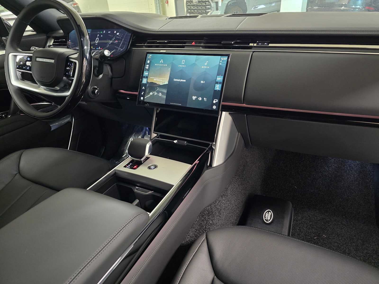 2026 Land Rover Range Rover SE