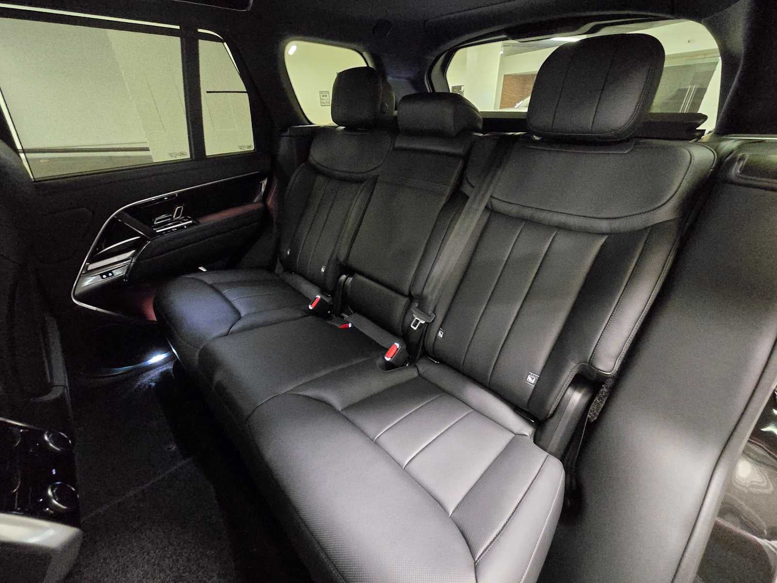 2026 Land Rover Range Rover SE