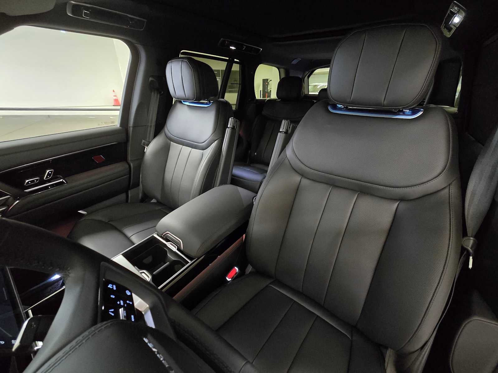 2026 Land Rover Range Rover SE