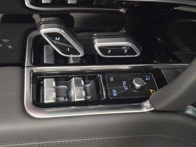 2026 Land Rover Range Rover SE