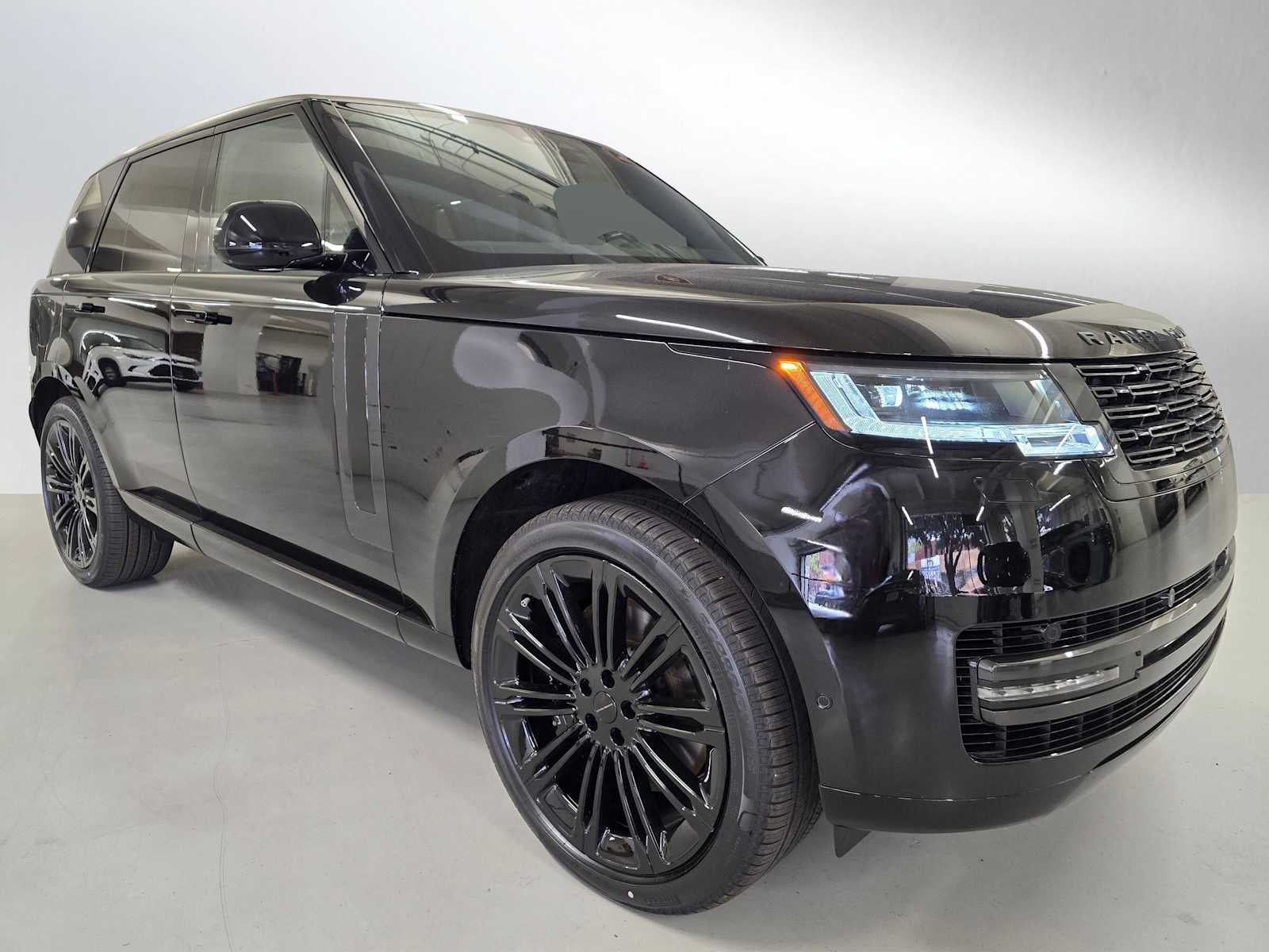 2026 Land Rover Range Rover SE