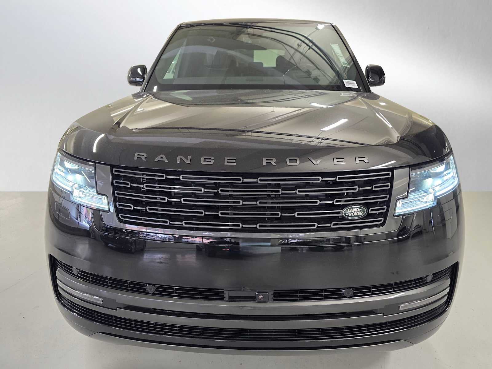 2026 Land Rover Range Rover SE