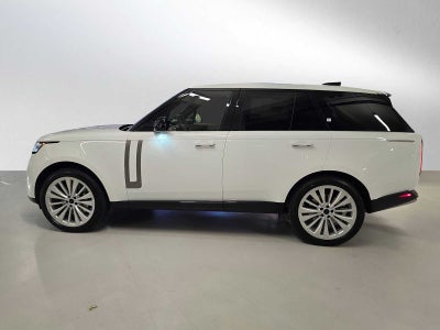 2026 Land Rover Range Rover SE