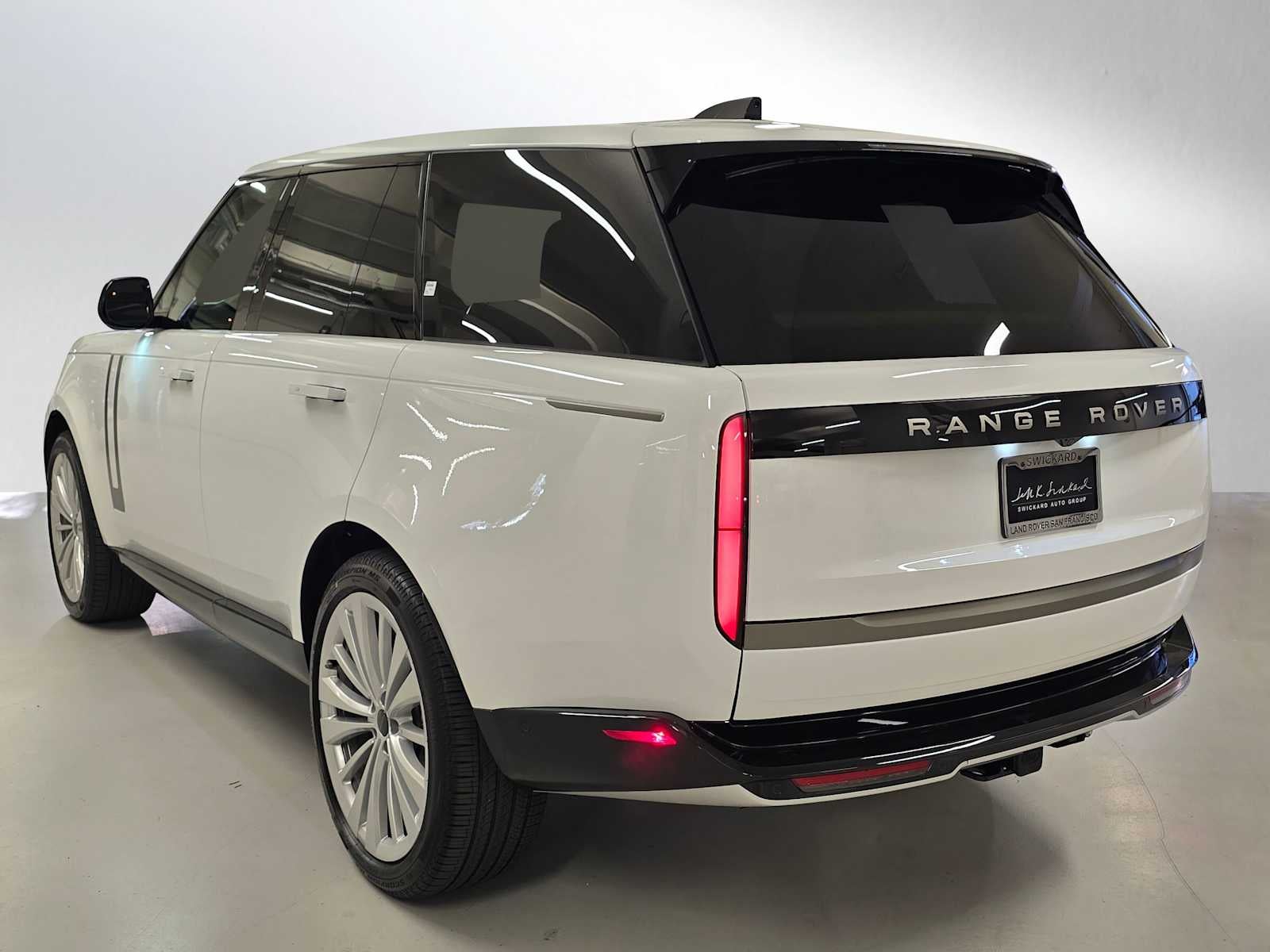 2026 Land Rover Range Rover SE